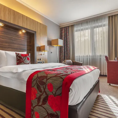 Отель Der Heidehof Conference & 4*