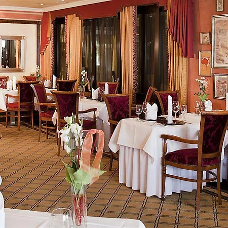 Der Heidehof Conference & 4*