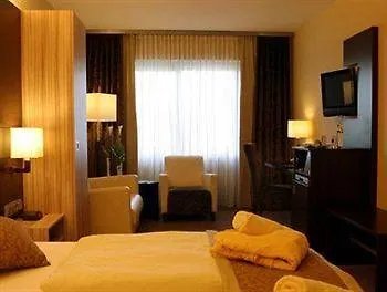 Der Heidehof Conference & Отель 4*