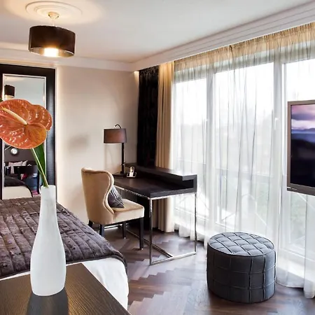 Отель Der Heidehof Conference & Gaimersheim